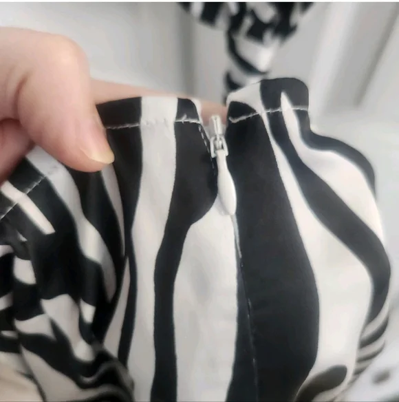 White Fox Boutique Size Small Zebra BLK Cut Out Halter Party Mini Dress $60 MSRP - Picture 6 of 8